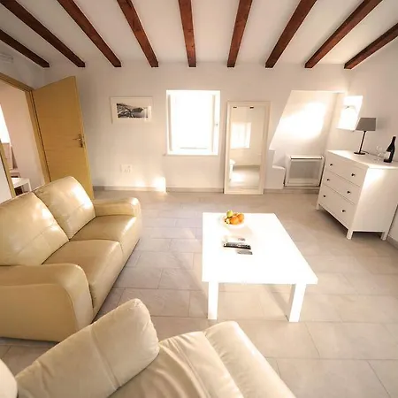St Vitus Apartamento *